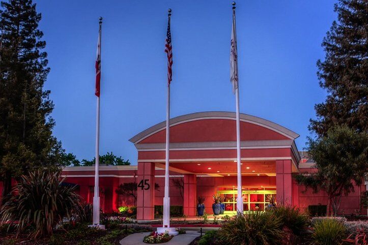 Concord Plaza Hotel Exterior foto